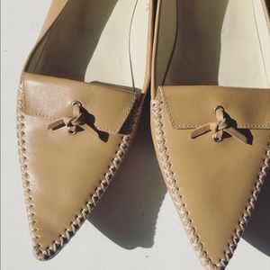 Authentic Tod’s leather flats